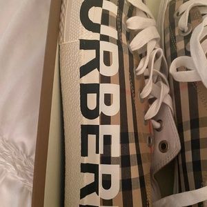 Burberry sneakers
